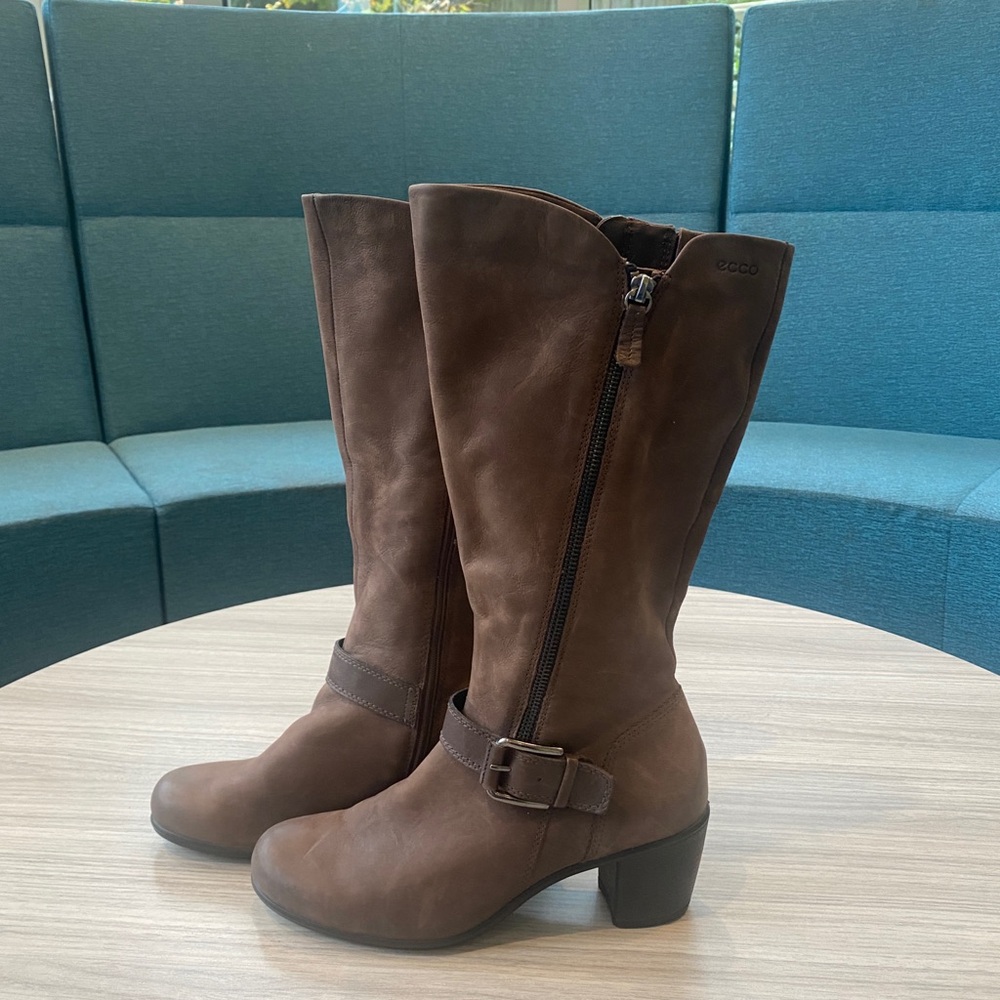 ECCO Brown Leather Boots